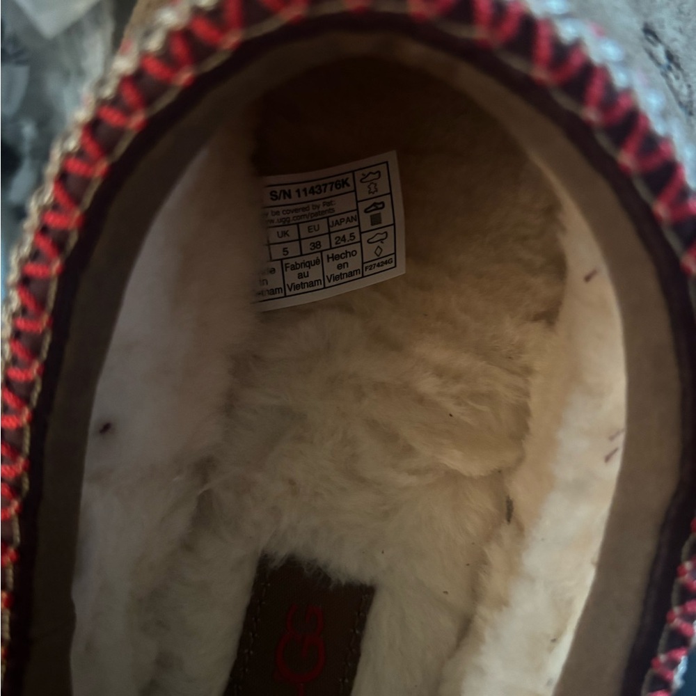 UGG Tazz Platform Slippers - Picture 4 of 4